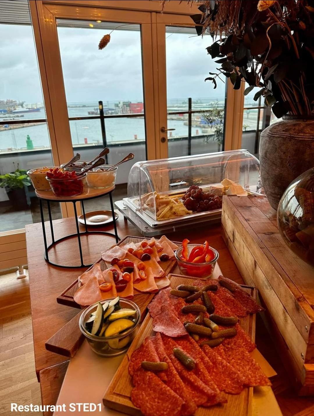 Harbour Living By Jutlandia - Hostel Style Frederikshavn Ngoại thất bức ảnh